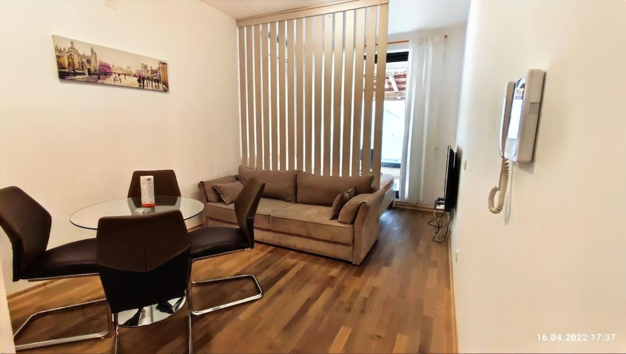 Apartments Beatrice Рафаїловичі Екстер'єр фото