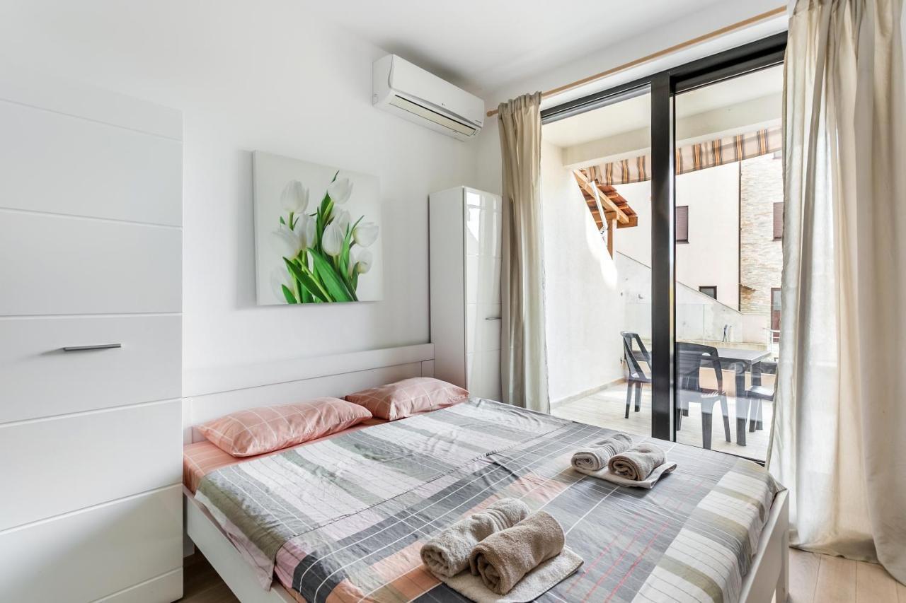 Apartments Beatrice Рафаїловичі Екстер'єр фото