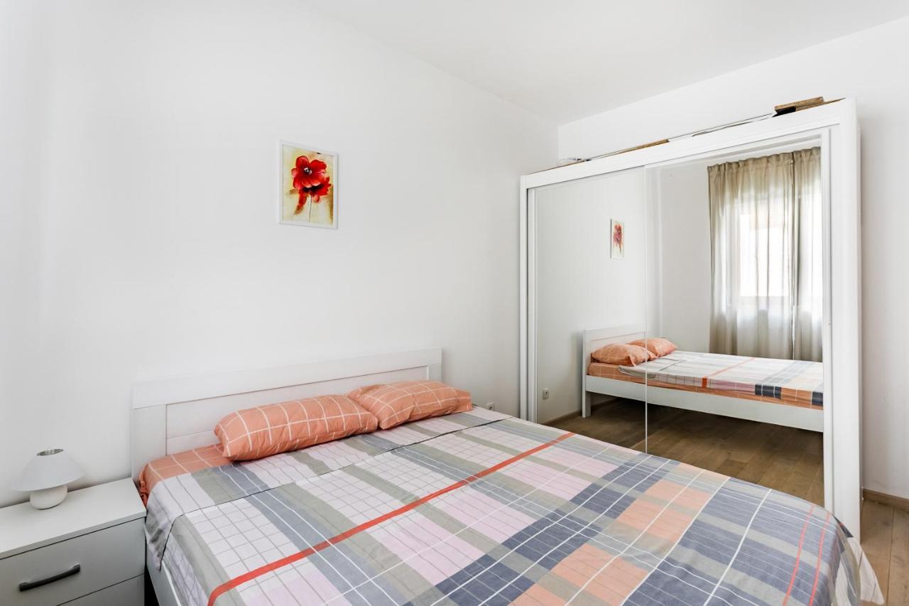 Apartments Beatrice Рафаїловичі Екстер'єр фото